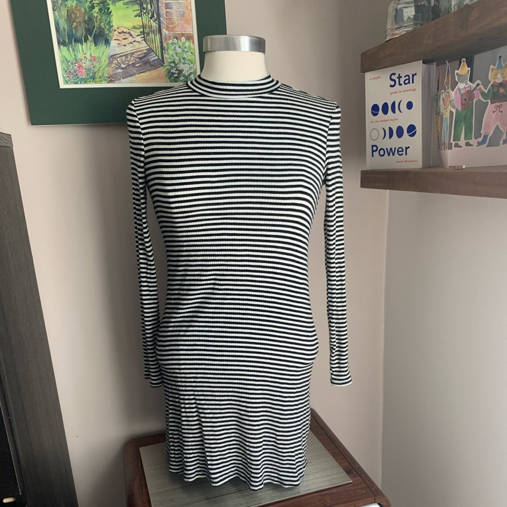 Forever 21 Girls striped ribbed dress